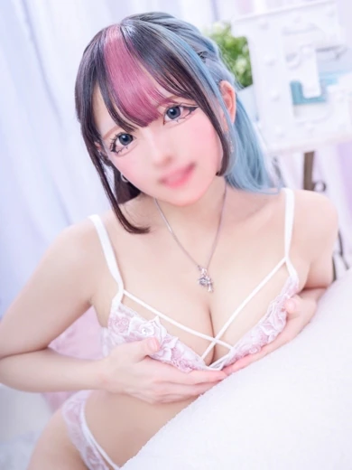 E+アイドルスクール新宿 りら【本番・基盤】